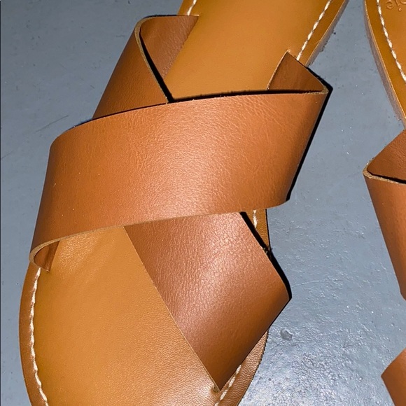 Sandals - Picture 2 of 3